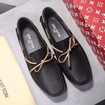 2026年春夏入荷 LOUIS VUITTON カジュアルシューズ ルイ ヴィトン 春夏大活躍