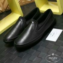 2026年春夏入荷 3色可選 美品*入手困難カジュアルシューズ プラダ PRADA