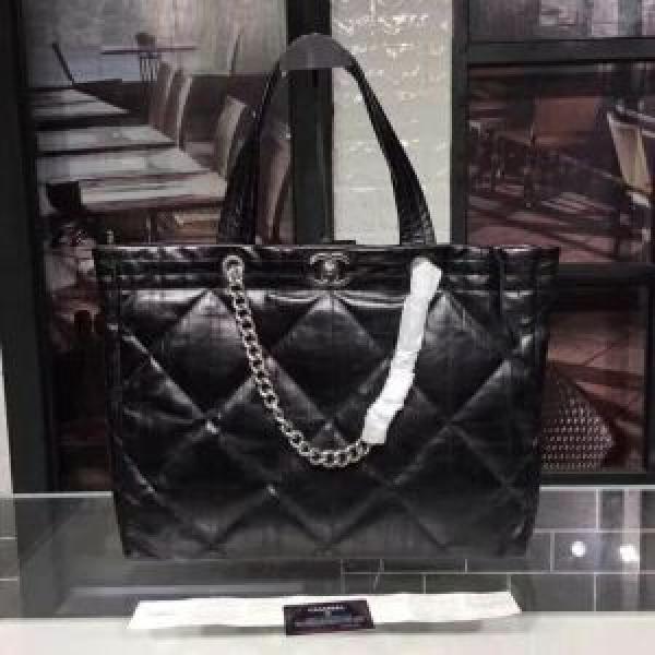オシャレを満喫できる 2色可選CH CH手持ち&ショルダー掛け