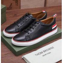 3色可選 2026夏の定番新品到来! トムブラウン THOM BROWNE おす...