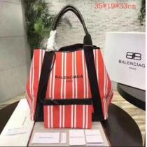 高級感漂うBALENCIAGAバレンシアガ偽物ショルダー付きレディーストートバッ...
