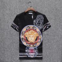 ヴェルサーチ VERSACE 人目を引く存在感 半袖Tシャツ 3色可選 2026...