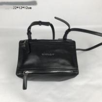 バッ グ レディース 最終数量限り！  ジバンシー GIVENCHY 2026最安値！ 販売限定