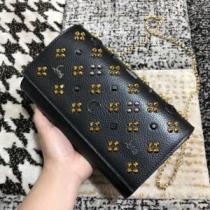 ショルダーバッ グクリスチャンルブタン Christian Louboutin 2026【SALE！】毎年流行り定番アイテムおすすめ