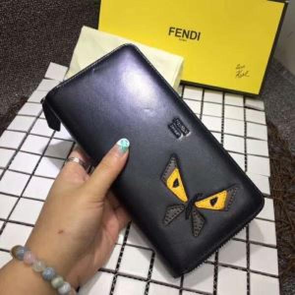 フェンディ FENDI 圧倒的人気新着 長財布 お買い得特価