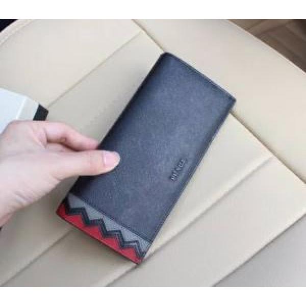 2026存在感絶大 プラダ PRADA 長財布 NEW!! 大人気