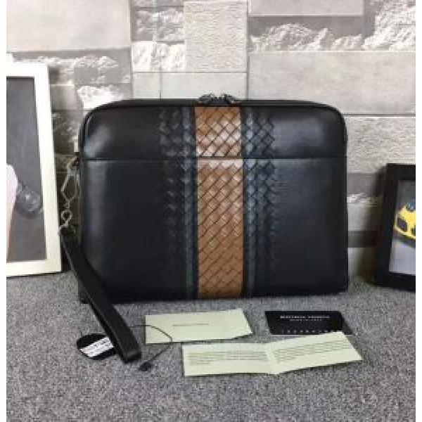 ボッテガ ヴェネタ BOTTEGA VENETA 2026期間限定 セカンドバッグ 独特