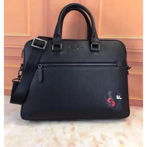 高級感が漂う サルヴァトーレフェラガモ FERRAGAMO 高評価！手持ち&ショルダー掛け