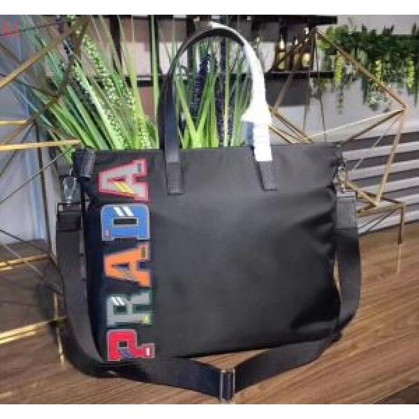 2026ファッションの最先端！ プラダ PRADA ショルダーバッグ 人気商品