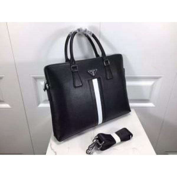 2026新入荷 プラダ PRADA 手持ち&ショルダー掛け 完売品！