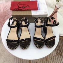 先行受注CHRISTIAN LOUBOUTIN高感度アイテムハイヒール 2色選択...