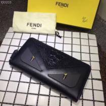 高級感溢れるデザイン フェンディ FENDI 長財布