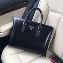 プラダ PRADA 2026新作登場 ハンドバッグ