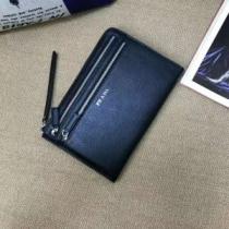 一味違うケーブル編みが魅力満点 プラダ PRADA セカンドバッグ