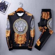 2026秋冬の定番新品到来! ヴェルサーチ VERSACE 話題の新作到着！ 上...
