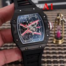 カジュアルスタイルに リシャールミル話題の新作到着！ RICHARD MILLE 男性用腕時計 3色可選