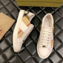 おすすめデザイン美品*入手困難 バーバリー BURBERRY スニーカー最終数量限り！