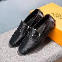 上品でファッションエルメス HERMES 2026秋冬の定番新品到来!カジュアルシューズ
