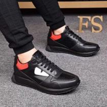 冬季限定販売 フェンディ2026【SALE！】 FENDI 2色可選 スニーカー...