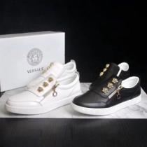 人気デザインで欲しいスリップオン ヴェルサーチ VERSACE 2色可選 欧米韓...