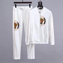 格好良いアイテム 2026新品入荷 ヴェルサーチVERSACE 2色可選 上下セ...