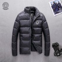 ファッションの最先端！　ヴェルサーチVERSACE  ダウンジャケット メンズ ...