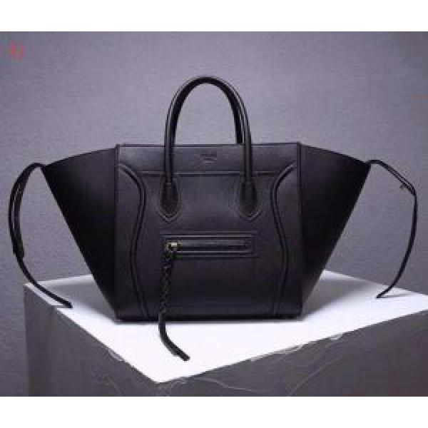 多色可選 大胆なデザイン セリーヌ CELINE 数量限定再入荷 トートバッグ 2026秋冬の定番新品到来!