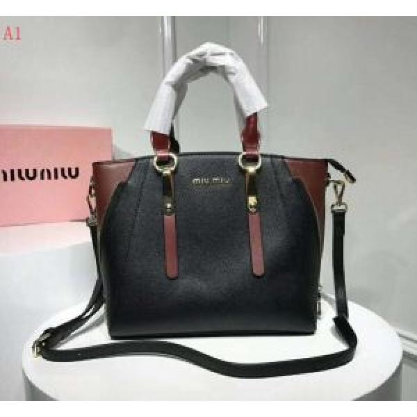 個性的なモデル　定番品質保証　超定番人気　ミュウミュウ MIUMIU  トートバッグ 4色可選