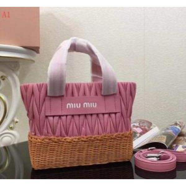 秋冬超人気の最新作　トートバッグ 3色可選　ミュウミュウ MIUMIU  魅力をプラス