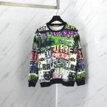 毎年流行り定番アイテムおすすめ　バーバリー BURBERRY  ジップパーカー　...