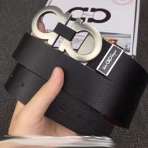 秋季超人気アイテム 注目美品 FERRAGAMO サルヴァトーレフェラガモ 2色...