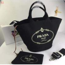 ミックス感が溢れる　人気デザインで欲しい　PRADA プラダ  4色可選  トートバッグ