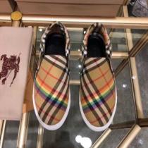 今季大人気新作登場 BURBERRY 芸能人愛用 バーバリー スリップオン 抗菌...