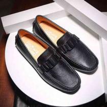 先行受注 サルヴァトーレフェラガモ ファッション度アップ FERRAGAMO カ...