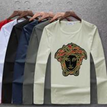 高感度アイテムVERSACE 多色可選 長袖/Tシャツ 先行受注 ヴェルサーチ秋...