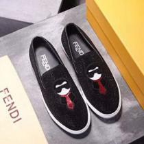 2026新品入荷 スリップオンフェンディ秋冬超人気の最新作 FENDI 長く使え...