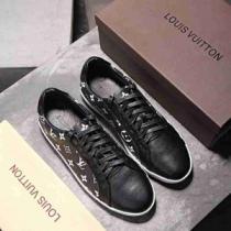 高品質な LOUIS VUITTON スニーカー、靴芸能人愛用 2色可選ルイ ヴ...