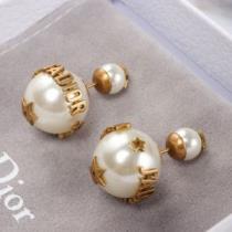 2026【SALE！】 ディオール流行の注目ブランド  DIOR ピアス 現代的...
