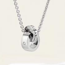 現代的な印象 ブルガリ2026新品入荷 人目を引く存在感BVLGARI ネックレ...
