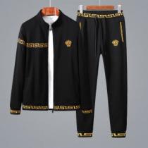 個性的なモデル 定番品質保証 ヴェルサーチVERSACE 上下セット 2色可選 ...