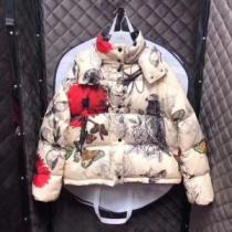 2026新品入荷 モンクレール MONCLER すっかり定番化 ダウンジャケット...
