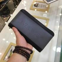 人気デザインで欲しい ヴェルサーチすっかり定番化 VERSACE 2026新品入荷 財布