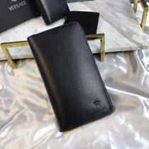大人っぽく知的な ヴェルサーチ超人気美品 VERSACE新季度 財布 希少価値大
