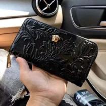秋冬超人気の最新作 ヴェルサーチ稀少*入手困難 VERSACE 財布 2026新品入荷