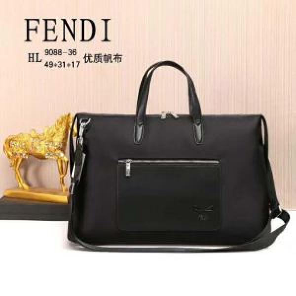 話題の新作到着！ フェンディ FENDI 数量限定再入荷 ショルダーバッグ  今年っぽくNEWファッション