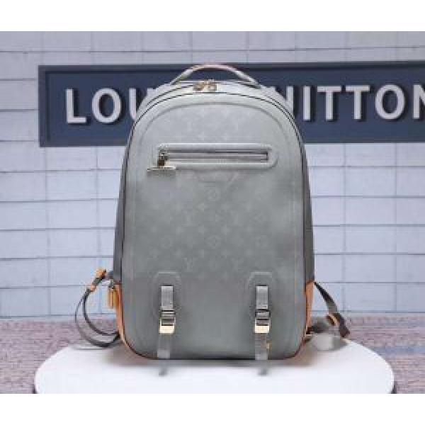 ミックス感が溢れる ルイ ヴィトン LOUIS VUITTON 高感度アイテム バックパック