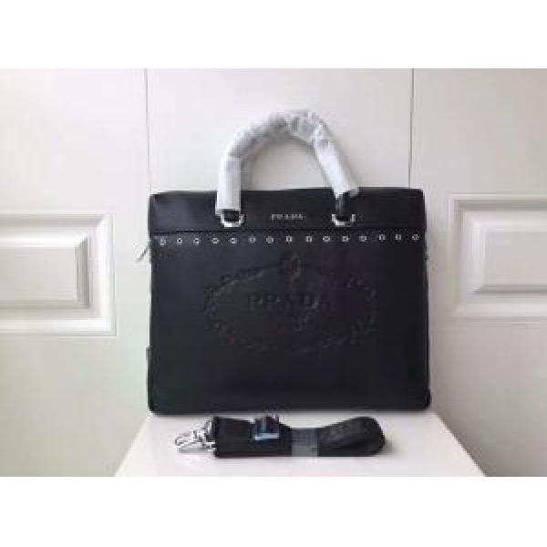 数量限定再入荷 2026秋冬の定番新品到来! プラダ PRADA トートバッグ  冬季限定販売