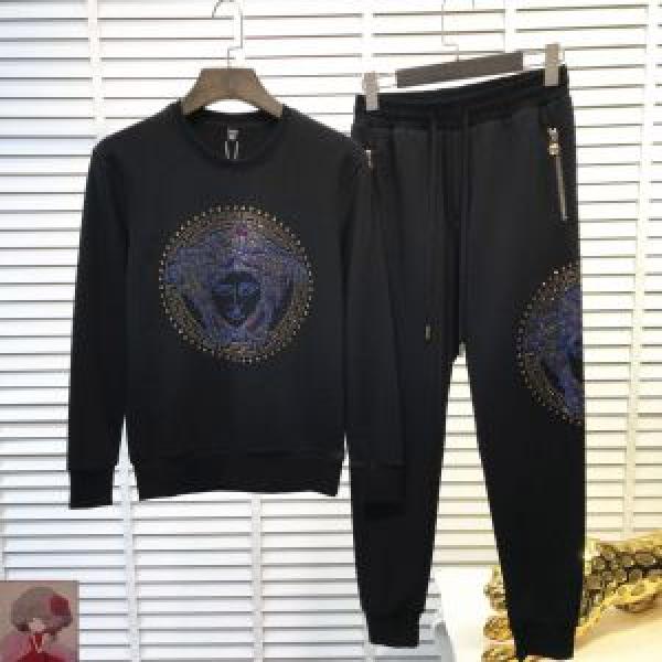 2026最高ランキング VERSACE 2026年秋冬入荷 上下セット 超人気美品 ヴェルサーチ