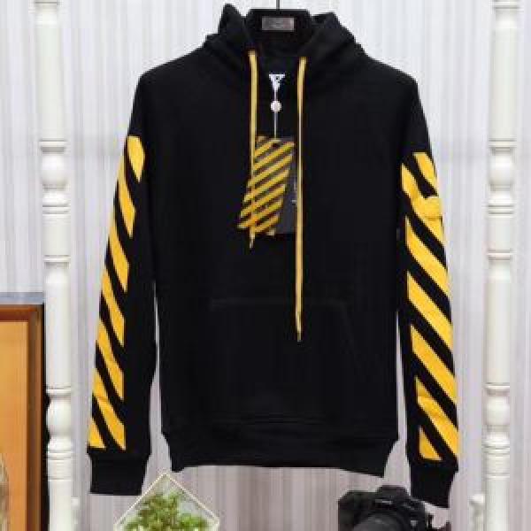 最近人気一番！ MONCLER 2026新品入荷 大人っぽく知的なモンクレールパーカー