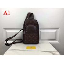 ルイ ヴィトン LOUIS VUITTON 有名人同じアイテム ショルダーバッグ 2色可選 大胆なデザイン